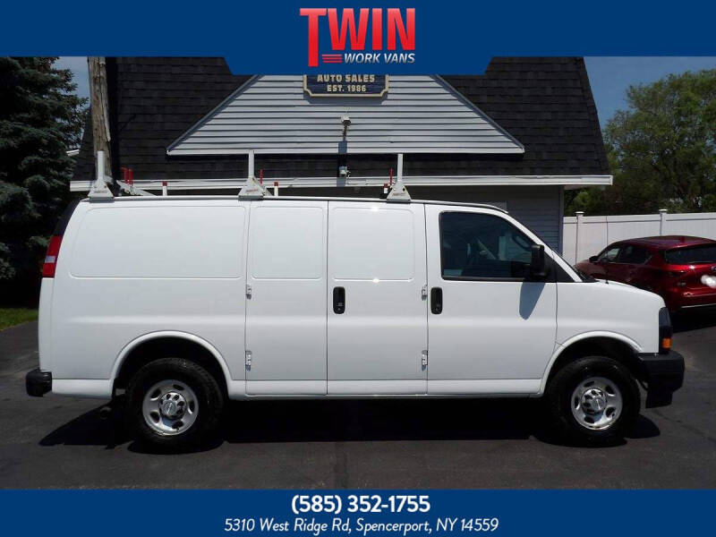 2023 Chevrolet Express 3500