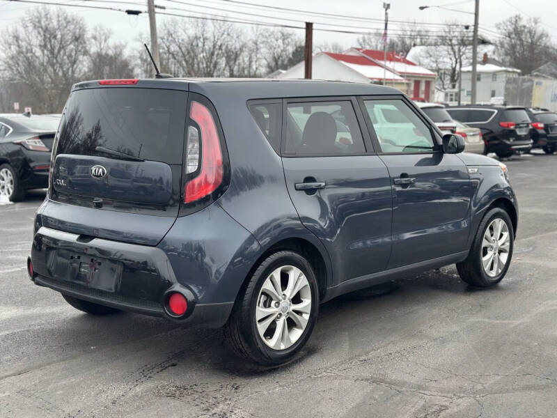 2016 Kia Soul +