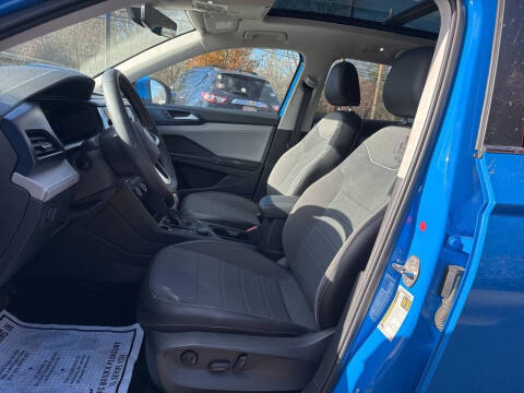 2023 Volkswagen Taos SE 4Motion