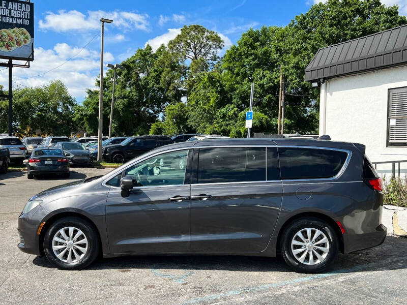 2017 Chrysler Pacifica Touring