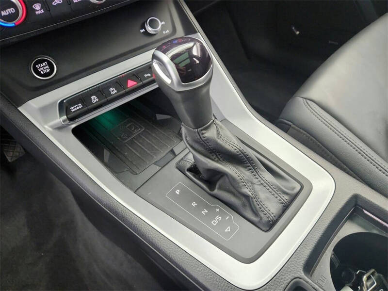 2023 Audi Q3 quattro S line Prem Plus 45 TFSI