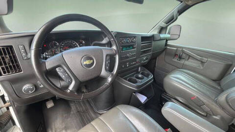 2022 Chevrolet Express 2500