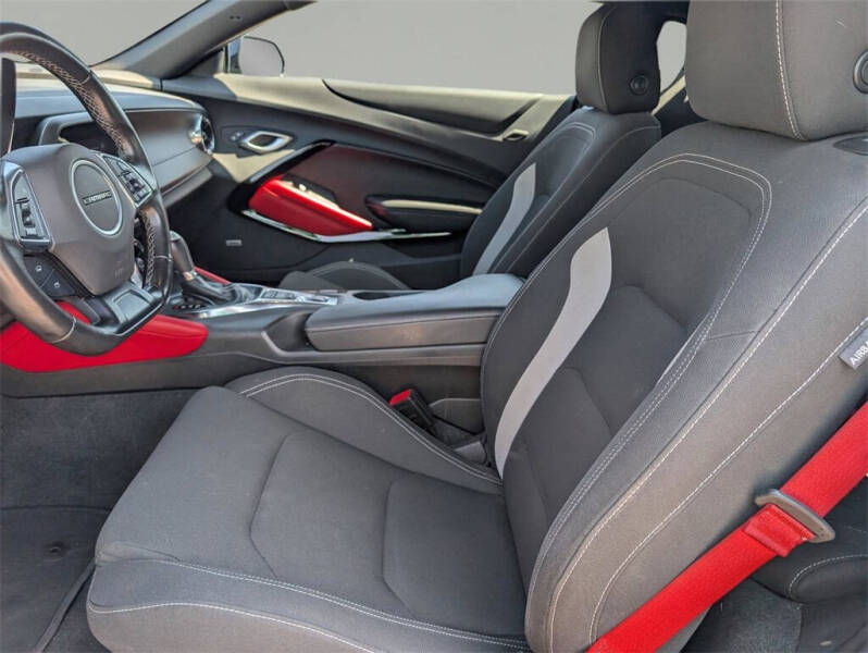 2022 Chevrolet Camaro LT1