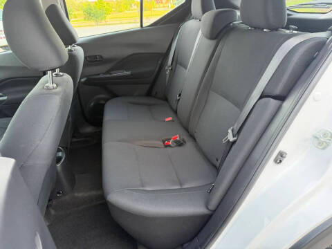 2023 Nissan Kicks S