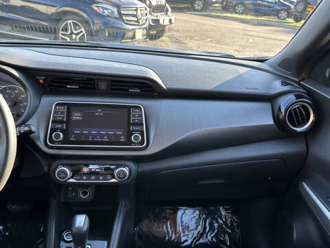 2019 Nissan Kicks SV