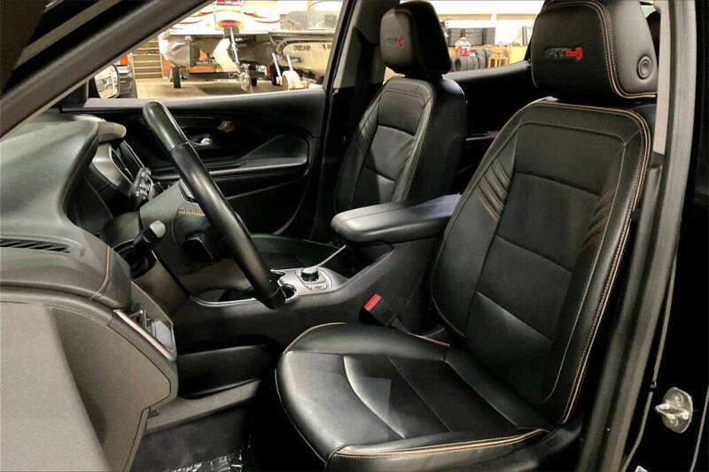 2023 GMC Terrain AT4