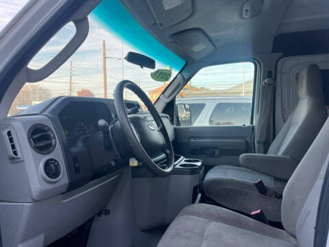 2011 Ford E-Series E-250