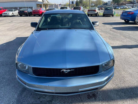 2006 Ford Mustang for sale at speedy auto sales in Indianapolis IN