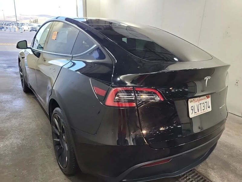 2024 Tesla Model Y Long Range
