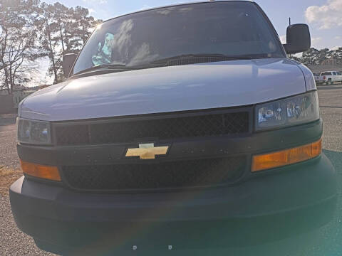 2022 Chevrolet Express 2500