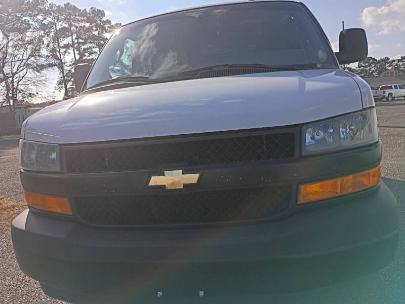 2022 Chevrolet Express 2500