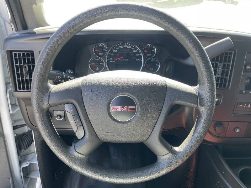 2024 GMC Savana 2500