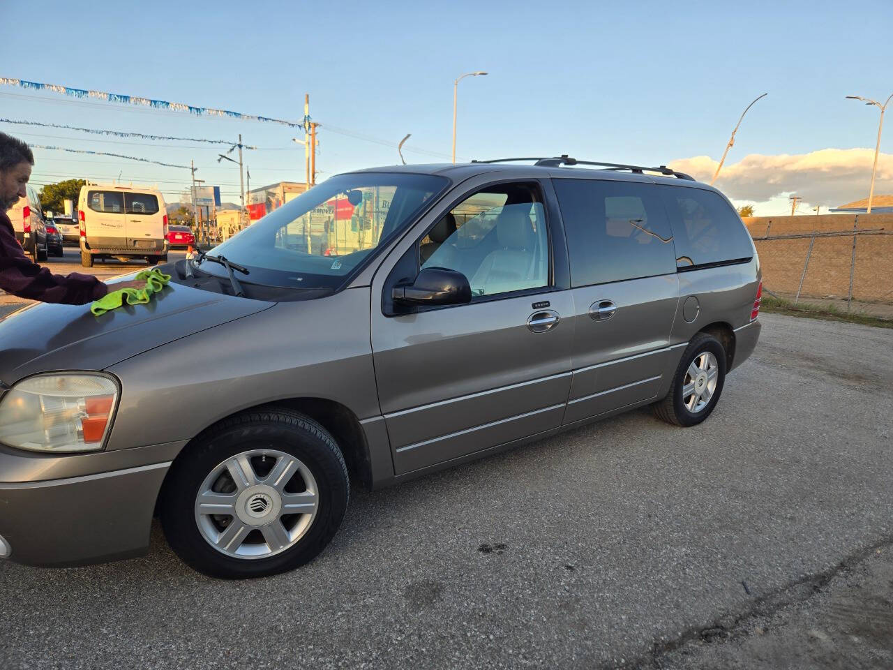 Gray 2004 Mercury Monterey Convenience Convenience 4dr Mini-Van 2