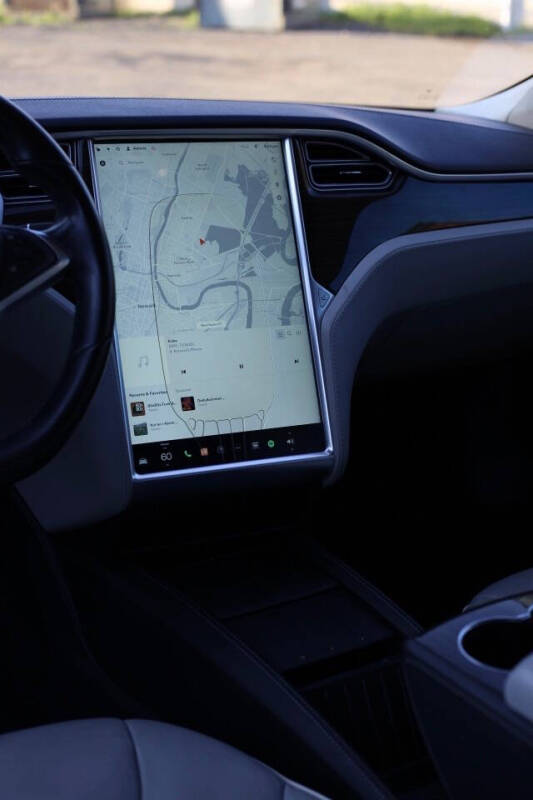 2014 Tesla Model S 85