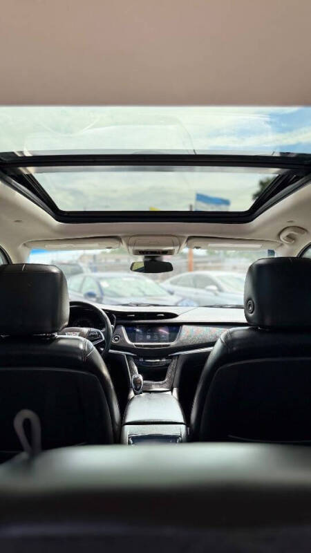 2017 Cadillac XT5 Premium Luxury