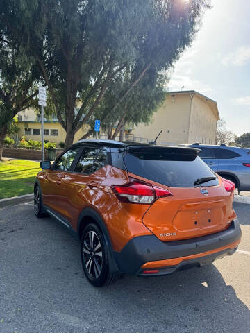 2020 Nissan Kicks SR