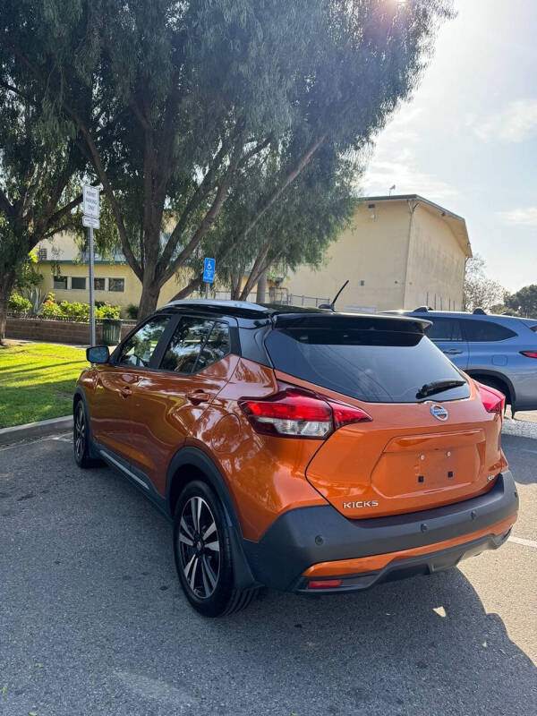 2020 Nissan Kicks SR