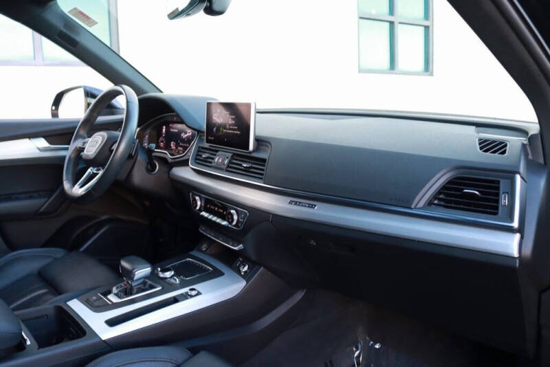 2019 Audi Q5 quattro Prestige 45 TFSI