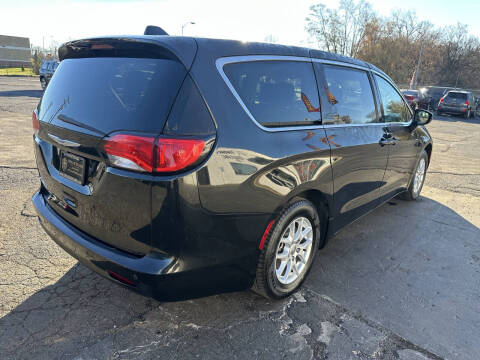 2018 Chrysler Pacifica LX