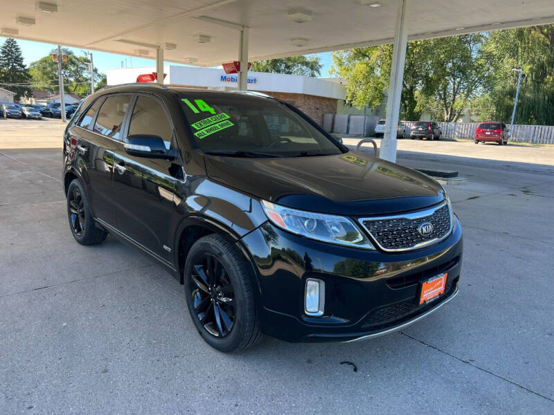 2014 Kia Sorento for sale at REVOLUTION MOTORS LLC in Waukegan IL