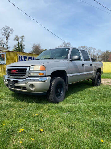 2005 GMC Sierra 1500 for sale at CLEAN CUT AUTOS in New Castle DE