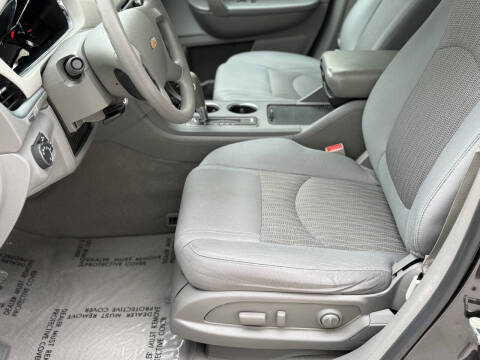 2017 Chevrolet Traverse LS