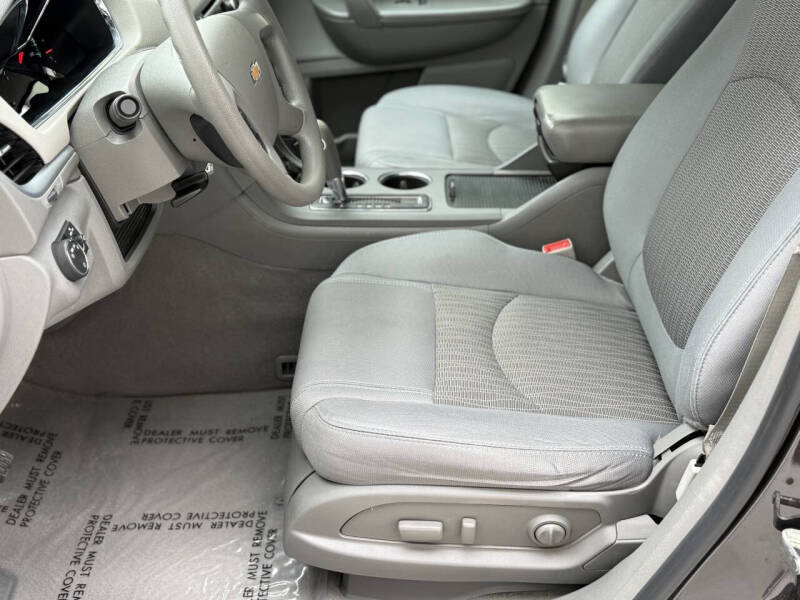 2017 Chevrolet Traverse LS