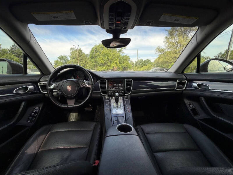 2011 Porsche Panamera 4