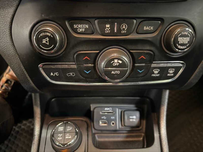 2017 Jeep Cherokee Trailhawk