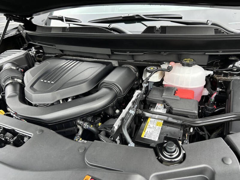 2025 GMC Acadia Denali