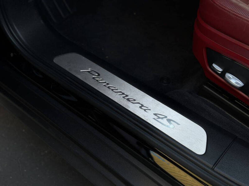 2020 Porsche Panamera 4S
