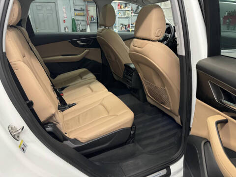 2023 Audi Q7 quattro Premium Plus 55 TFSI