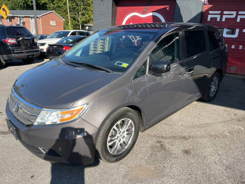 2013 Honda Odyssey for sale at Apple Auto Sales Inc in Camillus NY