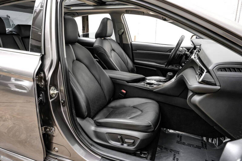 2019 Toyota Camry XSE