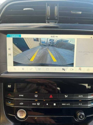 2020 Jaguar F-PACE 25t Premium