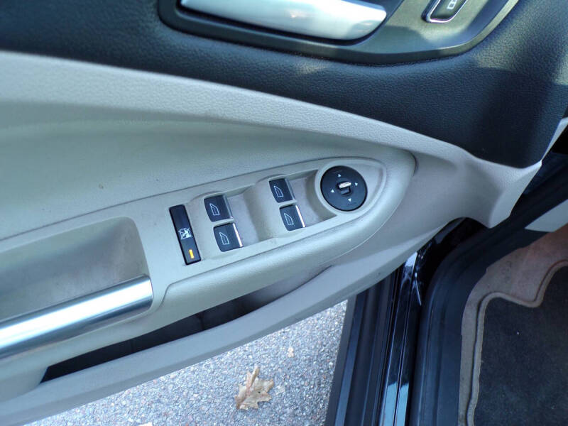 2014 Ford C-MAX Hybrid SE