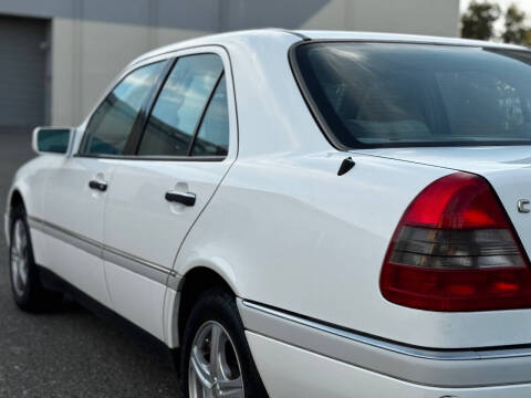 1995 Mercedes-Benz C-Class C 220