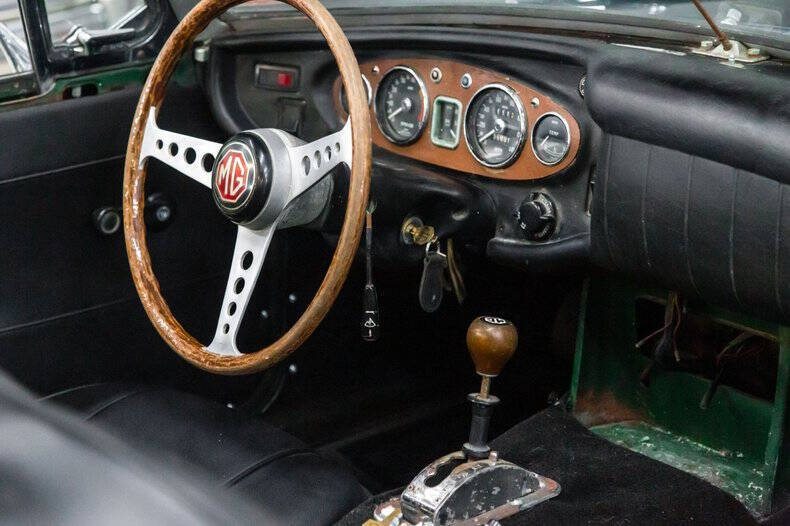1969 MG RARE MGC