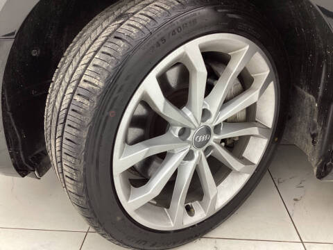 2019 Audi A4 quattro Premium Plus 45 TFSI