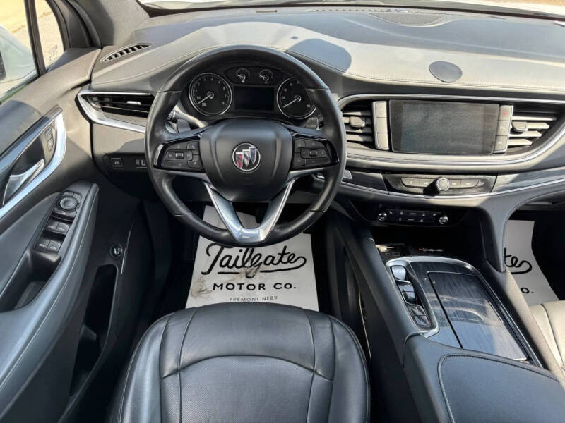 2022 Buick Enclave Essence