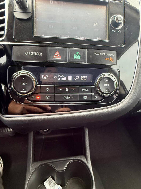 2015 Mitsubishi Outlander SE