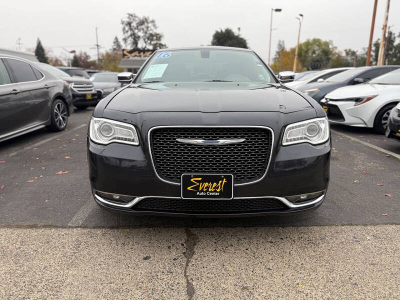 2016 Chrysler 300 C