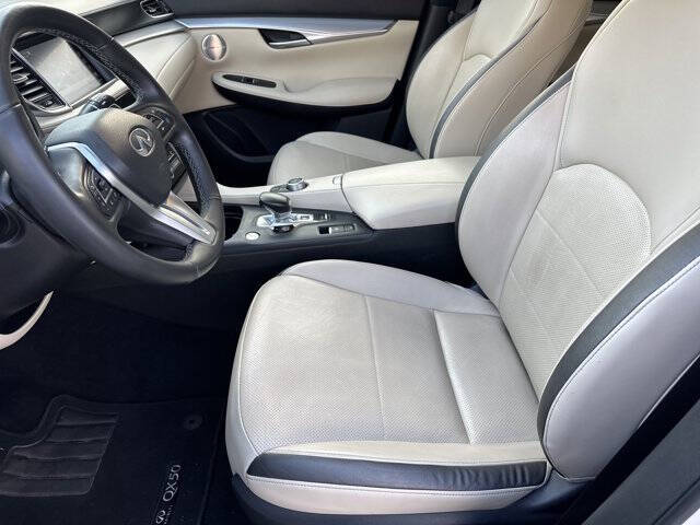 2022 Infiniti QX50 Essential