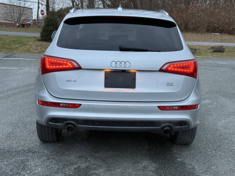 2012 Audi Q5 3.2 quattro Premium Plus