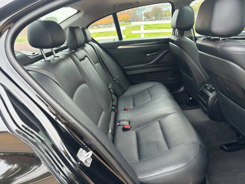 2014 BMW 5 Series 528i