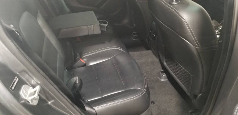 2017 Infiniti QX30 Premium