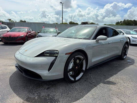 2022 Porsche Taycan