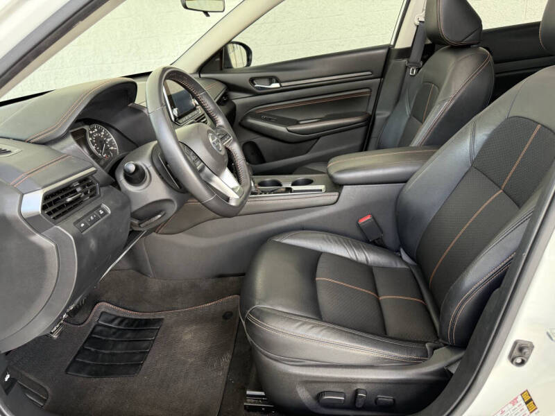 Used 2022 Nissan Altima SR with VIN 1N4BL4CV8NN338227 for sale in Tampa, FL