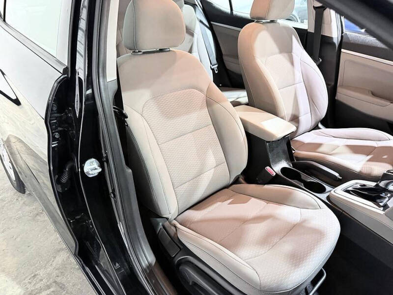 2019 Hyundai Elantra