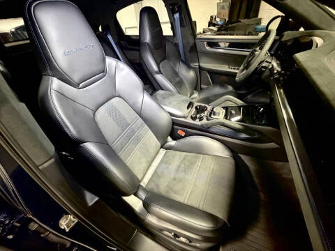 2024 Porsche Cayenne Turbo GT